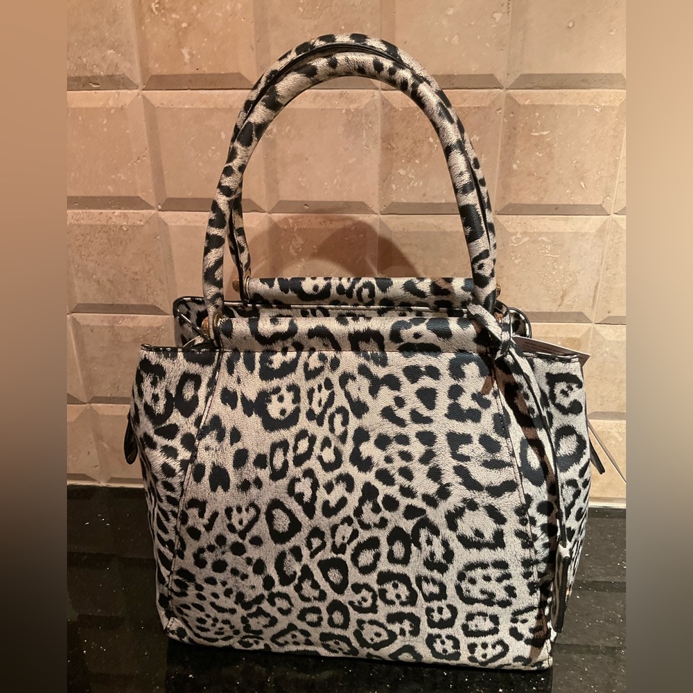 Galian Handbagd